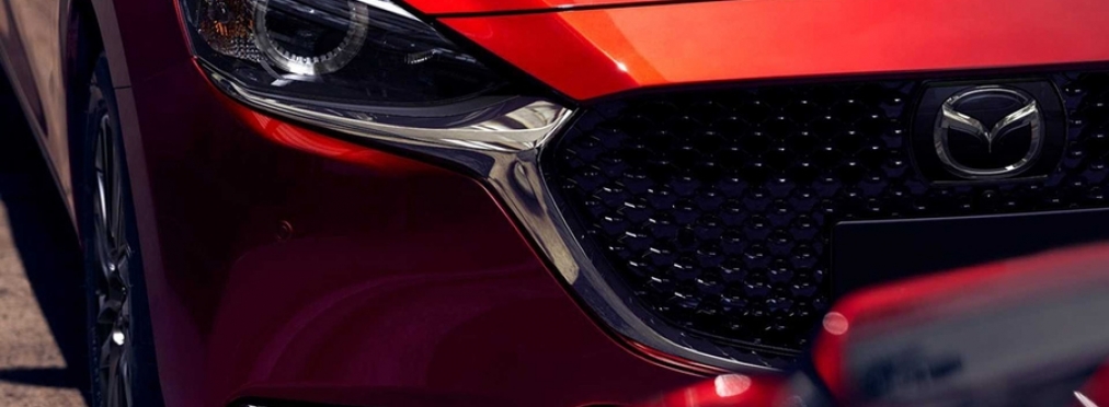Хэтчбек Mazda2 обновился и сменил имя в Японии