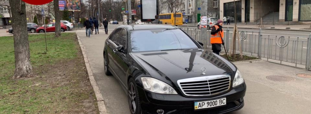 В Киеве жестоко проучили «героя парковки»