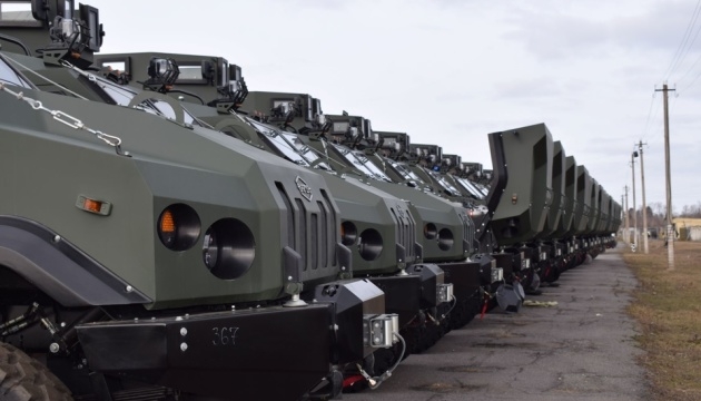 Украинские морпехи получили бронеавтомобили Варта