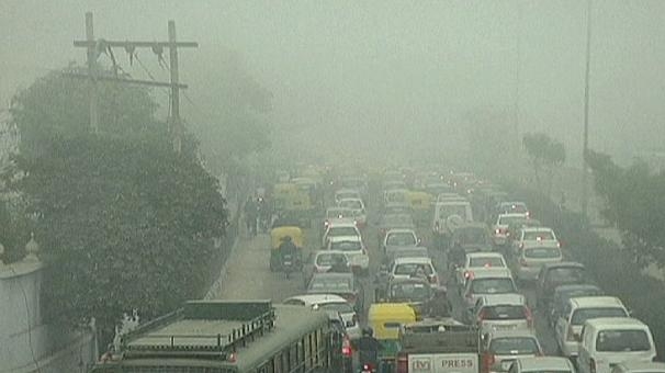 В столице Индии запретят автомобилям выезжать на улицы