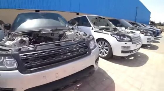 Обнаружена свалка внедорожников Mercedes и Range Rover