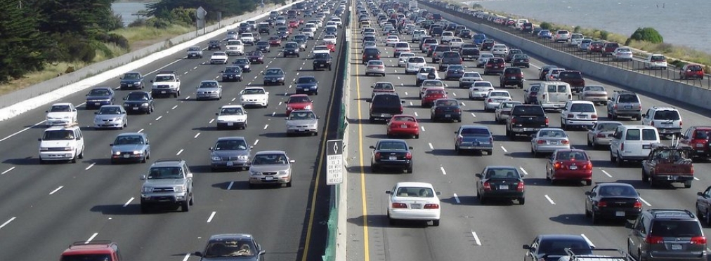 В США автолюбители отказываются от экономных авто