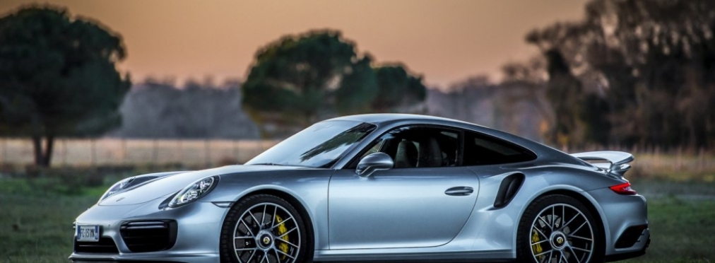 Porsche представит новый 911-й