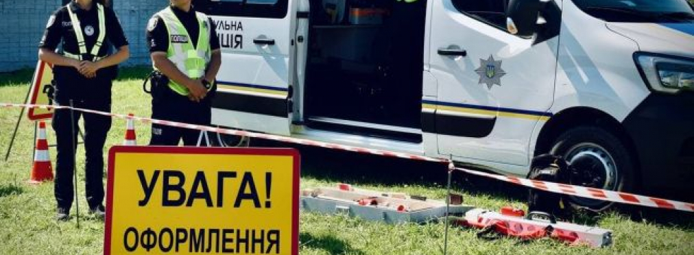 На трассе под Киевом произошло масштабное ДТП с колонной военной техники: движение парализовано