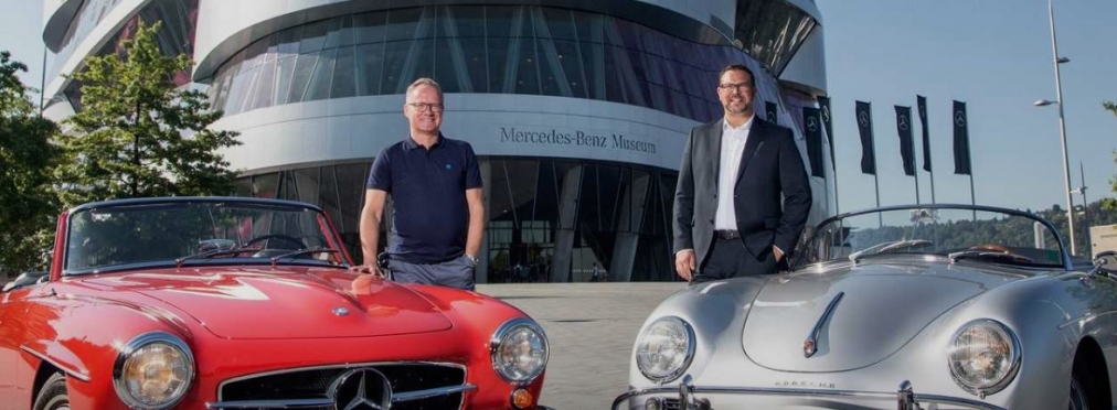 Mercedes-Benz открыл бесплатный вход в фирменный музей для сотрудников Porsche