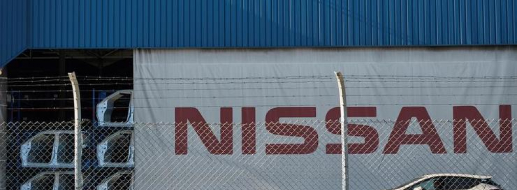 Nissan останавливает работу своего завода в России