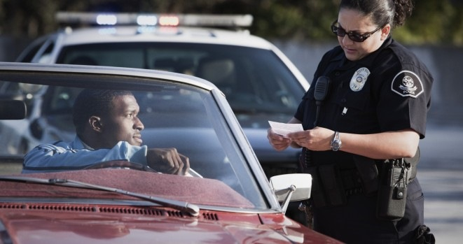 Полиции США запретили останавливать водителей-афроамериканцев за нарушение ПДД