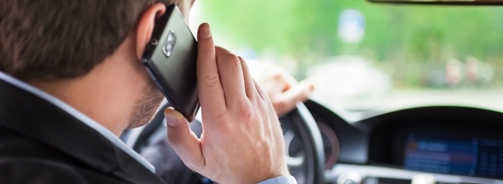 Водителей будут «лишать прав» за разговоры по телефону