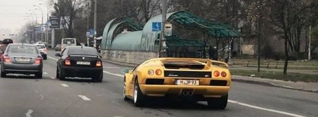 В Украине появился еще один Lamborghini на еврономерах