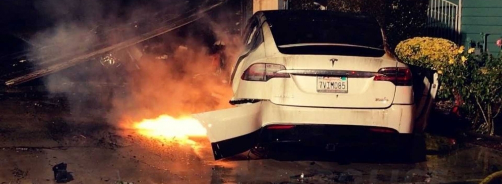 Tesla обновит софт некоторых моделей из-за пожаров