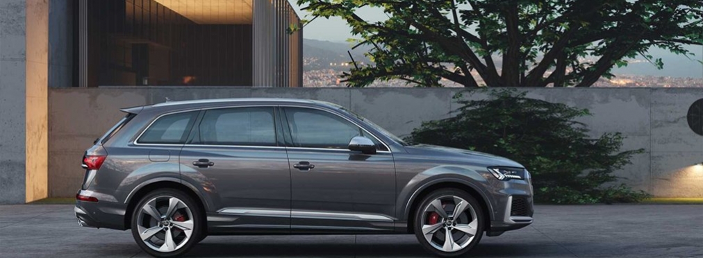 Audi представила обновленный кроссовер SQ7