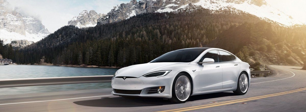 В США требуют отозвать почти 160тыс. автомобилей Tesla