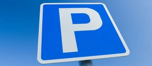 Автомобиль жестоко «наказали» за неправильную парковку