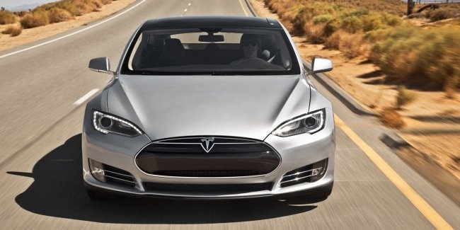 В Украине нашли Tesla Model S, угнанную в Норвегии