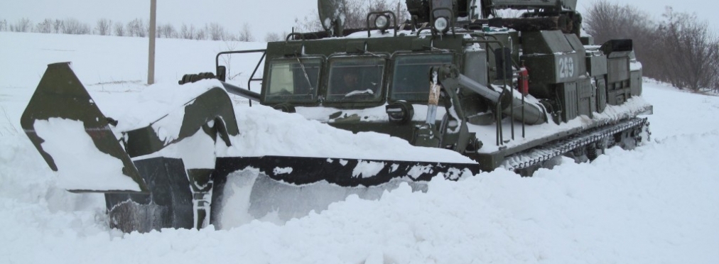 Из-за непогоды в Украине пока еще ограничен проезд машин на 14 автотрассах