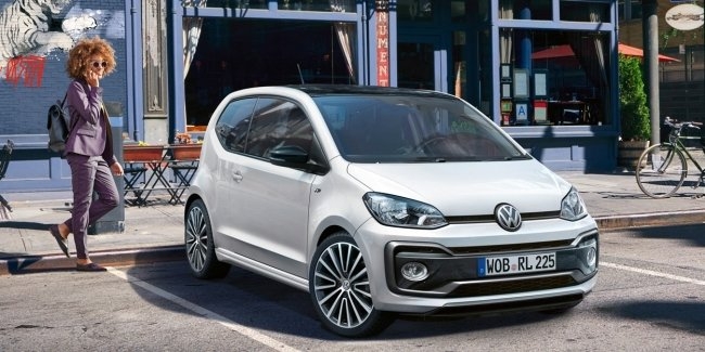 Хэтчбек Volkswagen up! видоизменился в версии R-Line