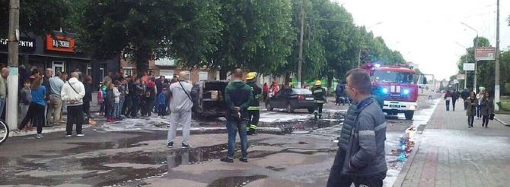 Украинский самодельный электрокар сгорел на дороге