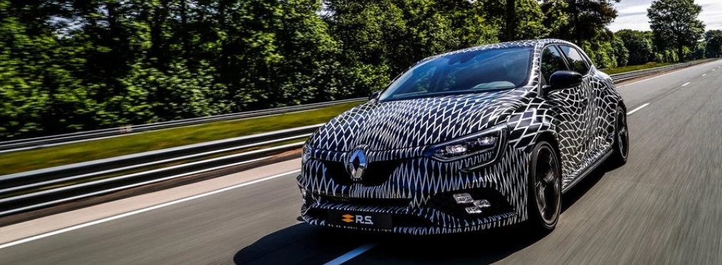 Renault показала «заряженный» Megane RS нового поколения
