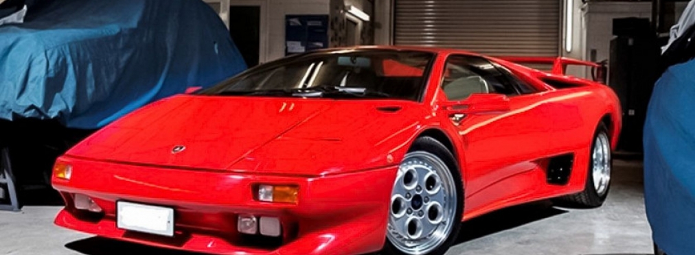 Lamborghini 1994 года продадут по цене нового