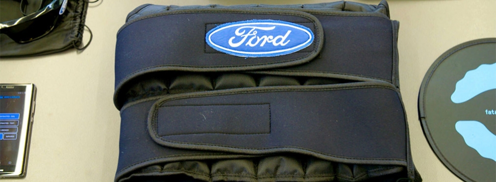Ford разработал костюм, имитирующий состояние усталости