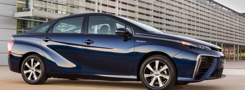 Водородная Toyota Mirai стремительно покоряет авторынки