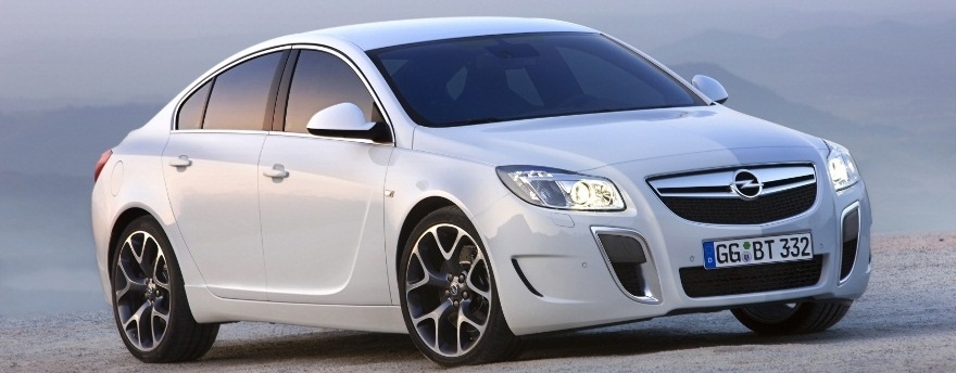Opel Insignia преодолел более двух тысяч километров без дозаправки