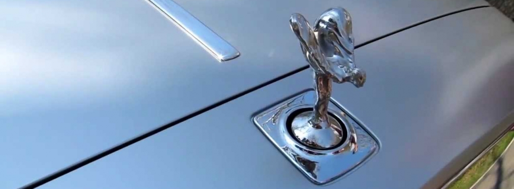 Шестиколесный Rolls-Royce «показался» в Сети