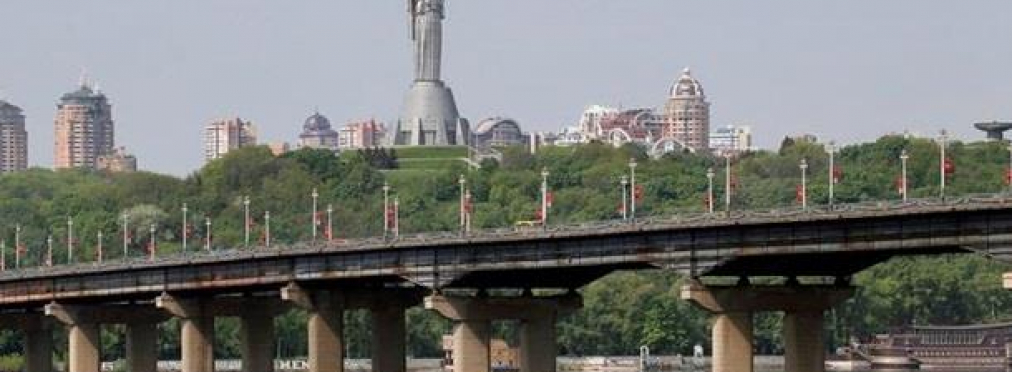 Город погрязнет в пробках – в Киеве грядет масштабный ремонт сразу трех мостов через Днепр