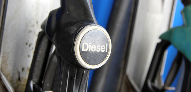 Дизель стал стоить дороже бензина в большинстве стран ЕС