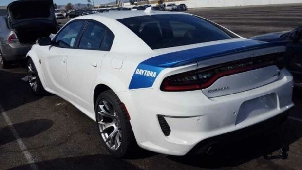 Новый Dodge за 80 000 долларов разбили сразу после приобретения