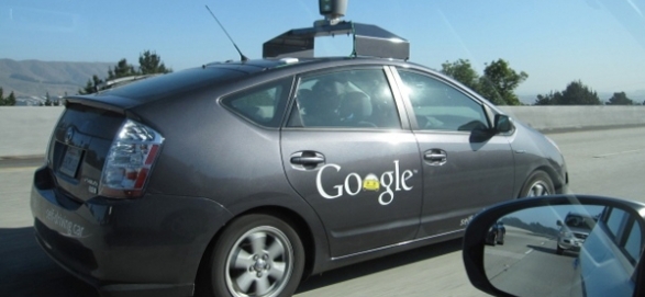 Необычные дорожные ситуации, в которых побывало беспилотное авто «Google»