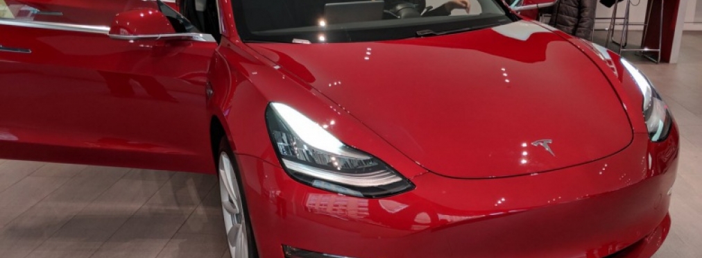 «Эксперт» попытался придраться к Tesla Model 3