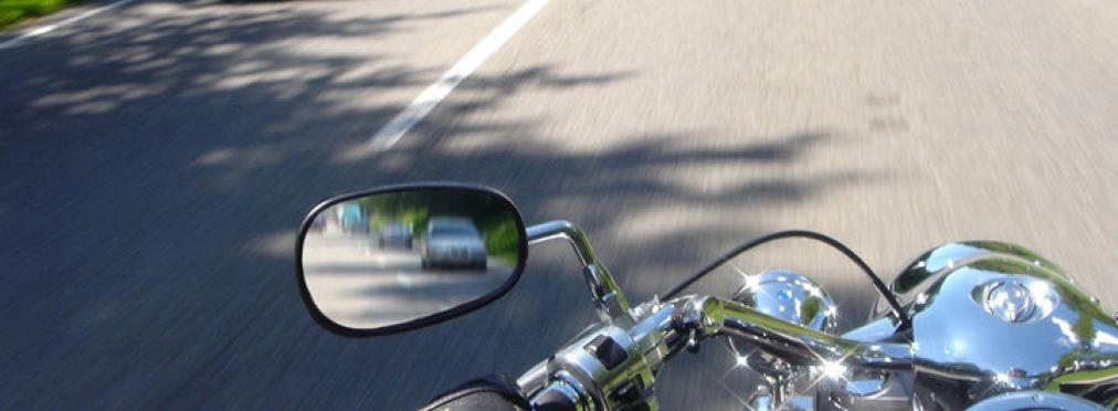 Мотоциклист заметил пропажу пассажирки через 40 км