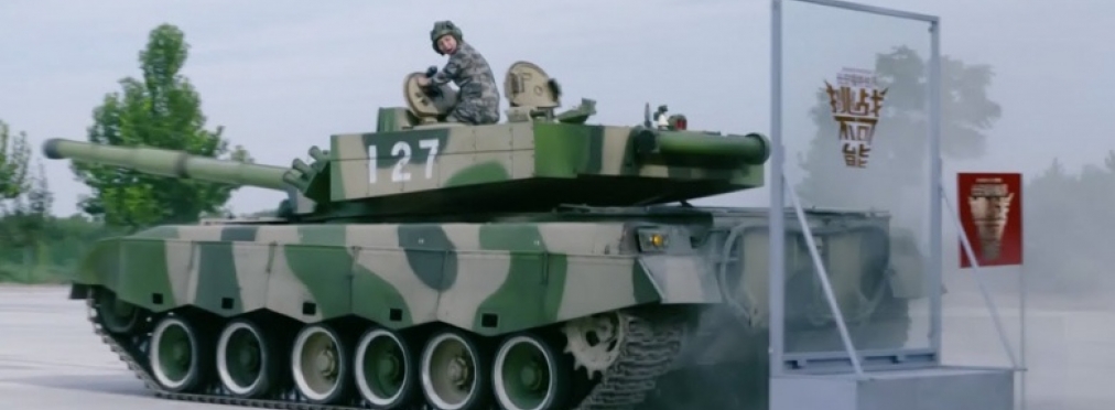 «50 тонн в заносе»: как китайцы «паркуют» танки в узком пространстве