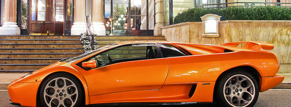 В Украине был замечен уникальный «президентский» Lamborghini