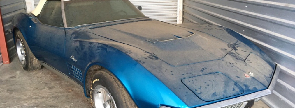 Шикарный Corvette 45 лет простоял в гараже из-за отсутствия денег на страховку