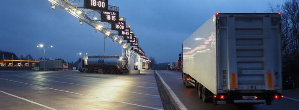 Польша ввела новое ограничение движения для грузовиков