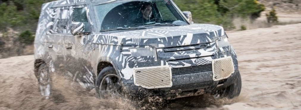 Новый Land Rover Defender впервые показали на фото