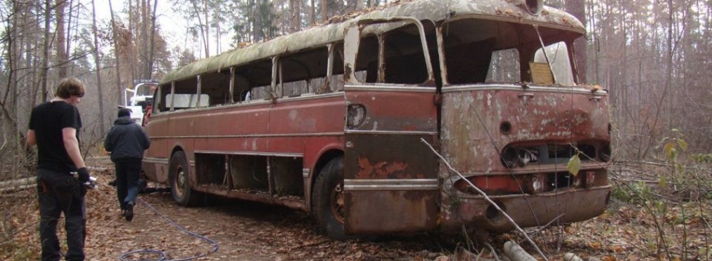 Ikarus Lux – автобус-ракета, найденный в лесопосадке