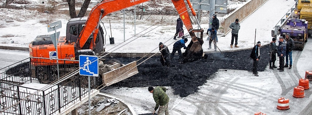 УкрАвтодор: класть асфальт нужно именно на снег