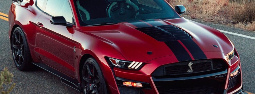Новый заряженный Ford Mustang намеренно превратили в кучу металлолома 