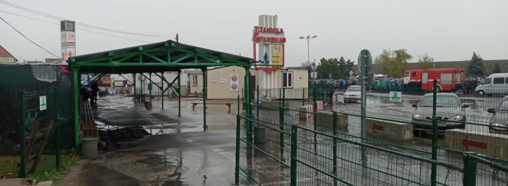 КПВВ «Станица Луганская» возобновил свою работу