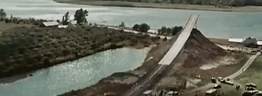 Как каскадер пытался перепрыгнуть реку на автомобиле-ракете