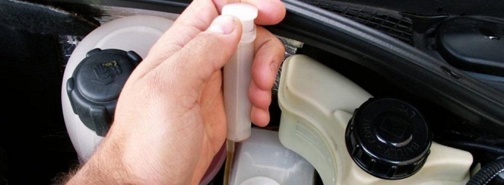 Когда в автомобиле необходимо менять тормозную жидкость