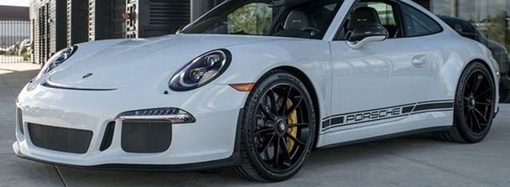 Старый Porsche продают вдвое дороже нового