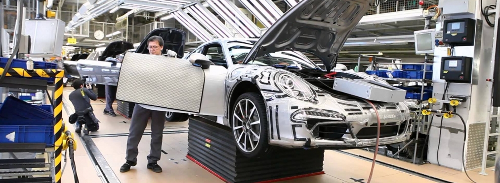 Porsche вновь щедро поощряет своих рабочих