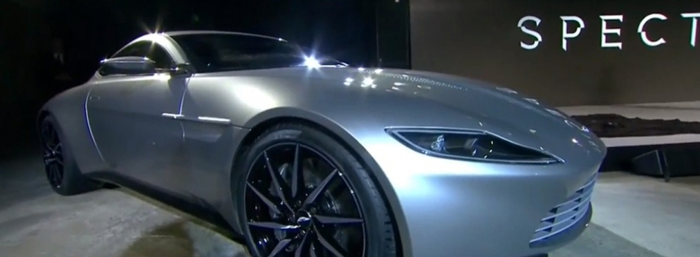 Джеймс Бонд гоняет по ночному Риму на Aston Martin DB10 (видео)