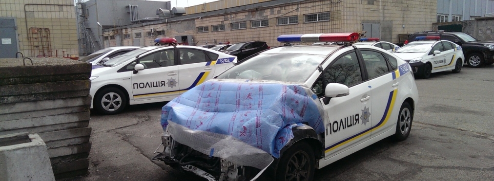 В одном ДТП столкнулись сразу три полицейских «Приуса»