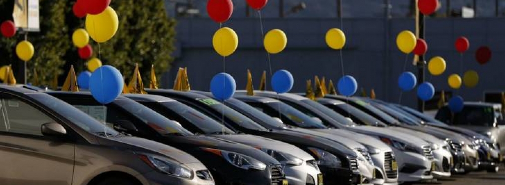 Мировые продажи автомобилей катятся вниз