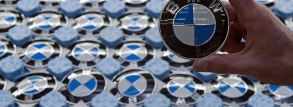 В честь 100-летнего юбилея, покупателям седанов BMW 7-й серии будут дарить ручки